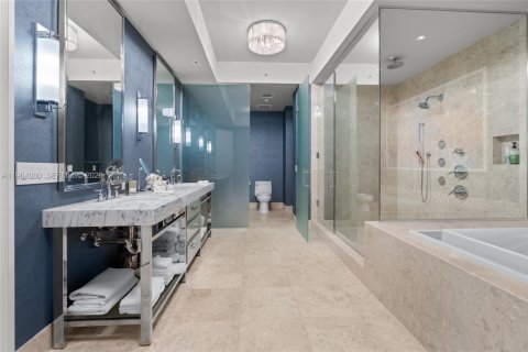 Снять в аренду кондоминиум в Бэл-Харбор, Флорида 2 спальни, 143.16м2, № 2026548 - фото 15