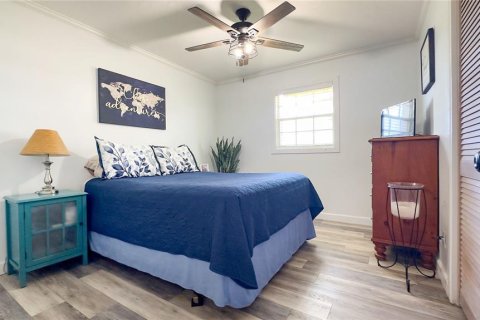 House in Merrit Island, Florida 3 bedrooms, 122.72 sq.m. № 1885701 - photo 16