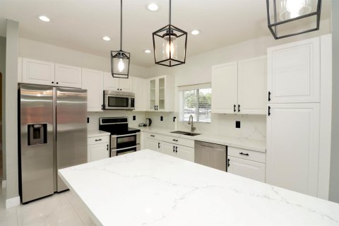 Touwnhouse à Lauderdale Lakes, Floride 3 chambres, 152.73 m2 № 2188305