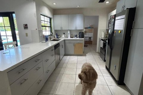 House in Cooper City, Florida 3 bedrooms, 167.87 sq.m. № 1874290 - photo 12