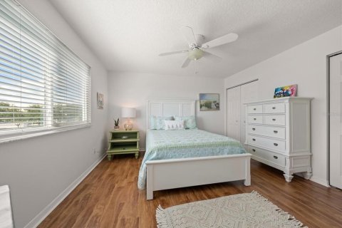Adosado en venta en Clearwater, Florida, 3 dormitorios, 204.38 m2 № 2353200 - foto 21