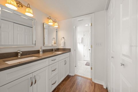 Adosado en venta en Clearwater, Florida, 3 dormitorios, 204.38 m2 № 2353200 - foto 28
