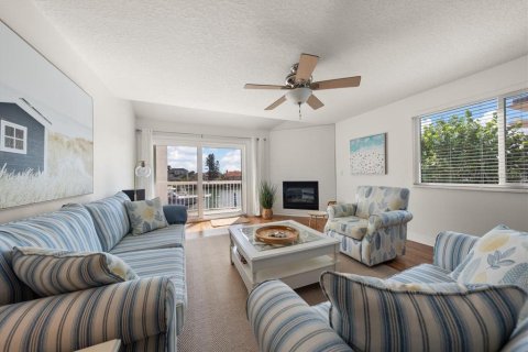 Adosado en venta en Clearwater, Florida, 3 dormitorios, 204.38 m2 № 2353200 - foto 4