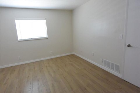 Condo in Sarasota, Florida, 2 bedrooms  № 2237389 - photo 30