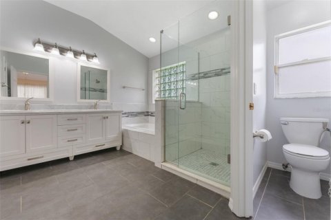 Villa ou maison à vendre à Orlando, Floride: 4 chambres, 221.94 m2 № 2408297 - photo 10