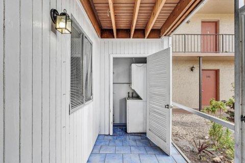 Copropriété à vendre à West Palm Beach, Floride: 1 chambre, 57.23 m2 № 2084427 - photo 19