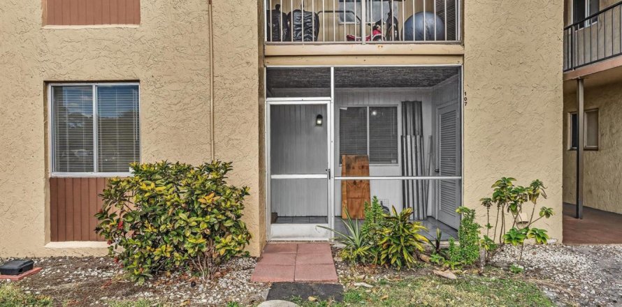 Condo à West Palm Beach, Floride, 1 chambre  № 2084427