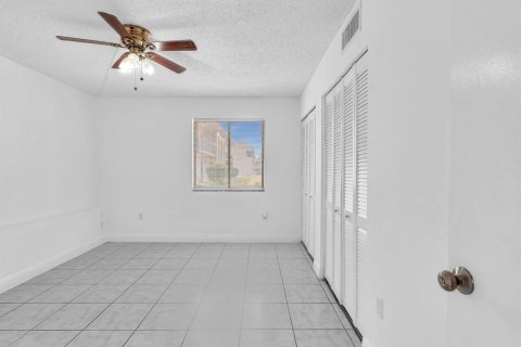 Copropriété à vendre à West Palm Beach, Floride: 1 chambre, 57.23 m2 № 2084427 - photo 29