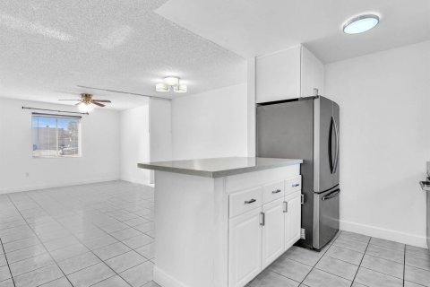 Copropriété à vendre à West Palm Beach, Floride: 1 chambre, 57.23 m2 № 2084427 - photo 3