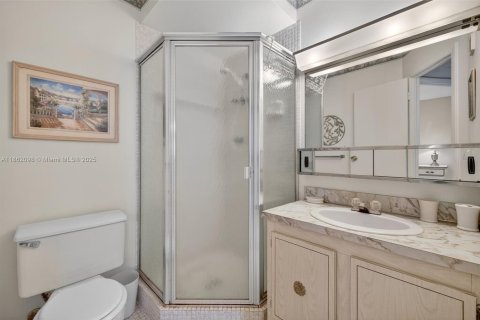 Condo in Lauderdale Lakes, Florida, 2 bedrooms  № 1891849 - photo 25