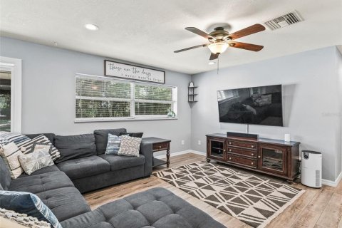 Casa en venta en Wildwood, Florida, 3 dormitorios, 149.2 m2 № 1873440 - foto 12