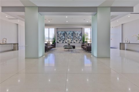 Condo in Aventura, Florida, 2 bedrooms  № 1821862 - photo 18