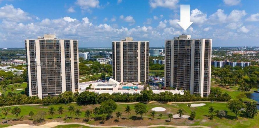 Condo in Aventura, Florida, 2 bedrooms  № 1821862
