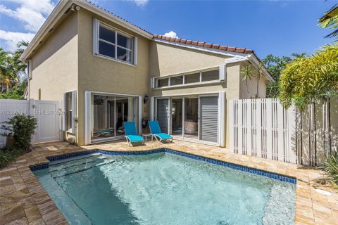 Villa ou maison à Hollywood, Floride 3 chambres, 178.28 m2 № 2072601