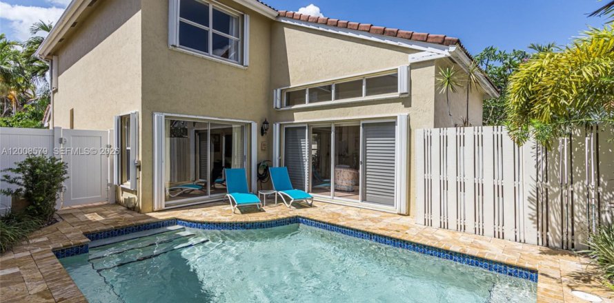 Villa ou maison à Hollywood, Floride 3 chambres, 178.28 m2 № 2072601