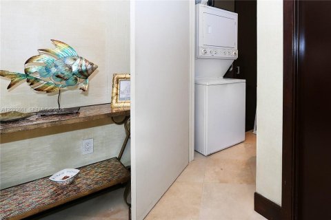Снять в аренду кондоминиум в Майами-Бич, Флорида 2 спальни, 147.81м2, № 2078072 - фото 19