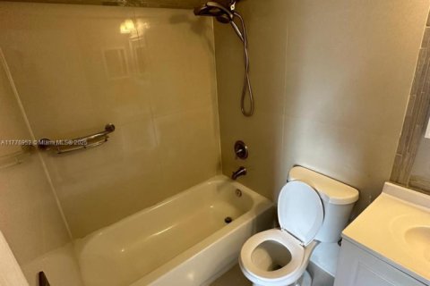 Condominio en venta en Dania Beach, Florida, 2 dormitorios, 103.12 m2 № 1617502 - foto 27