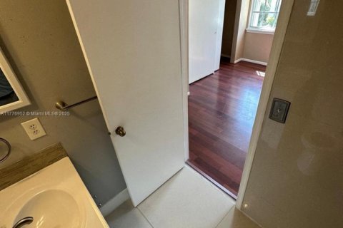 Condominio en venta en Dania Beach, Florida, 2 dormitorios, 103.12 m2 № 1617502 - foto 28