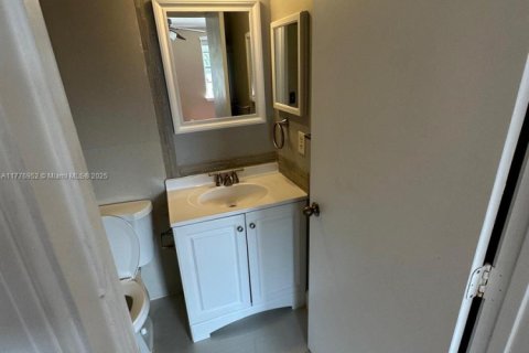 Condominio en venta en Dania Beach, Florida, 2 dormitorios, 103.12 m2 № 1617502 - foto 26
