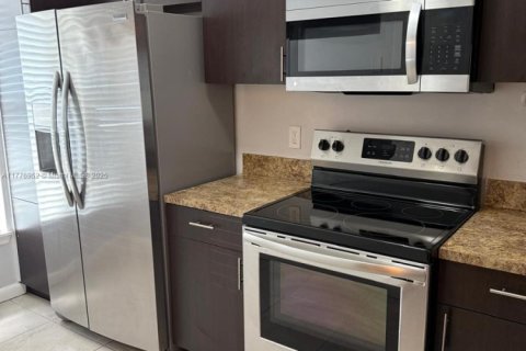Condominio en venta en Dania Beach, Florida, 2 dormitorios, 103.12 m2 № 1617502 - foto 4