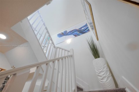 Adosado en venta en Doral, Florida, 3 dormitorios, 192.31 m2 № 1867586 - foto 27