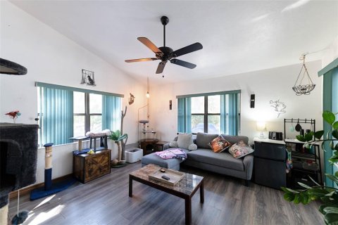Casa en venta en Beverly Hills, Florida, 4 dormitorios, 250.74 m2 № 2150822 - foto 13
