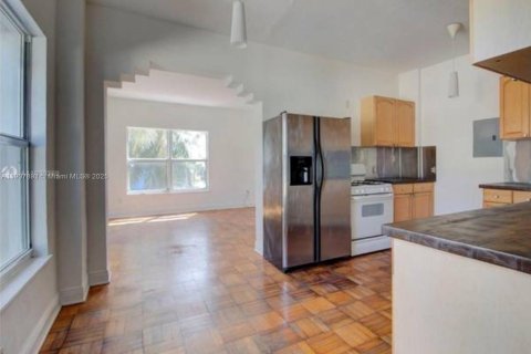 Снять в аренду квартиру в Майами-Бич, Флорида 1 спальня, 65.03м2, № 1967705 - фото 11