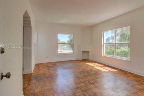 Снять в аренду квартиру в Майами-Бич, Флорида 1 спальня, 65.03м2, № 1967705 - фото 9