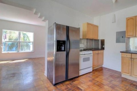 Снять в аренду квартиру в Майами-Бич, Флорида 1 спальня, 65.03м2, № 1967705 - фото 12