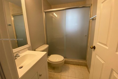 Casa en venta en Homestead, Florida, 5 dormitorios, 201.6 m2 № 1982197 - foto 4