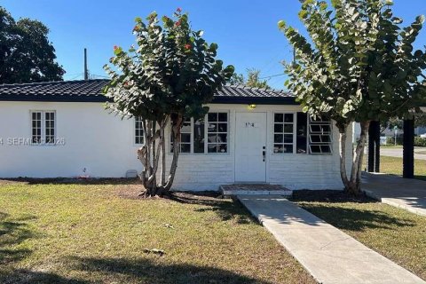 Купить виллу или дом в Хомстед, Флорида 3 спальни, 110.65м2, № 2009829 - фото 22