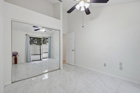 Townhouse in Palm Beach Gardens, Florida 3 bedrooms, 118.54 sq.m. № 2311302 - photo 23