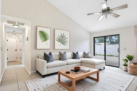 Townhouse in Palm Beach Gardens, Florida 3 bedrooms, 118.54 sq.m. № 2311302 - photo 8