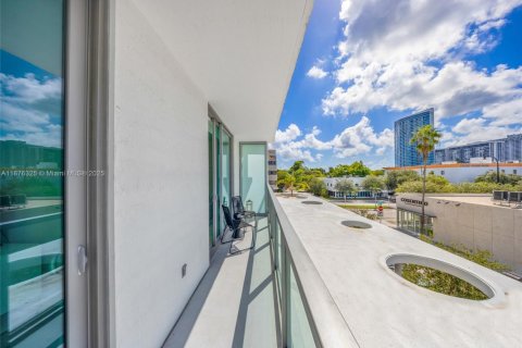Condo in Miami, Florida, 1 bedroom  № 2037048 - photo 20