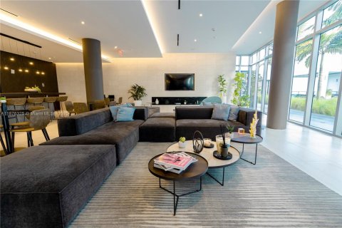 Condo in Miami, Florida, 1 bedroom  № 2037048 - photo 27