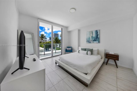 Condo in Miami, Florida, 1 bedroom  № 2037048 - photo 9