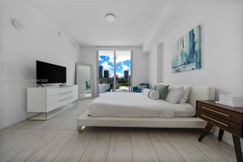 Condo in Miami, Florida, 1 bedroom  № 2037048 - photo 10