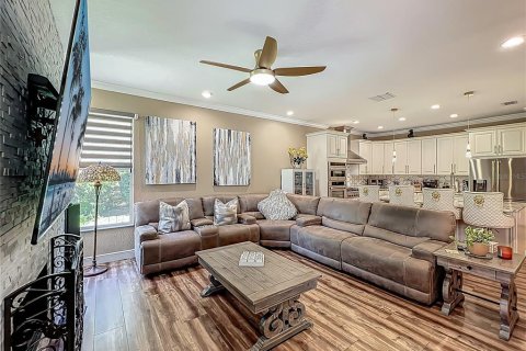 House in Plant City, Florida 4 bedrooms, 273.13 sq.m. № 1666080 - photo 21