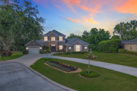 House in Plant City, Florida 4 bedrooms, 273.13 sq.m. № 1666080 - photo 1