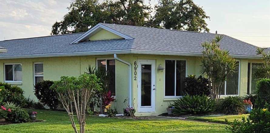 Casa en Bradenton, Florida 2 dormitorios, 162.86 m2 № 1673685