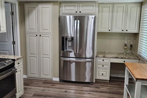 Casa en venta en Bradenton, Florida, 2 dormitorios, 162.86 m2 № 1673685 - foto 7