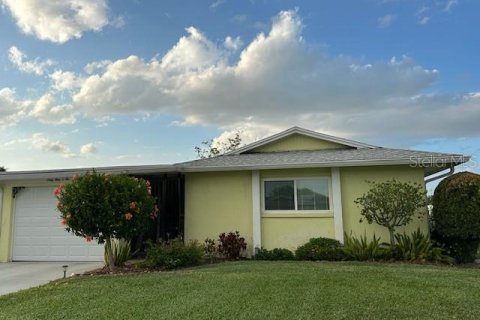 Casa en venta en Bradenton, Florida, 2 dormitorios, 162.86 m2 № 1673685 - foto 2