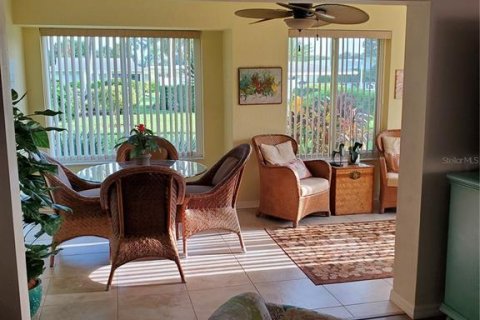 Casa en venta en Bradenton, Florida, 2 dormitorios, 162.86 m2 № 1673685 - foto 14
