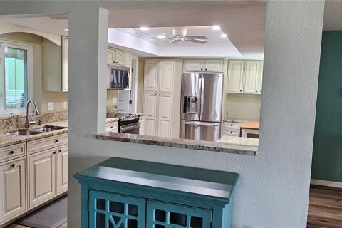 Casa en venta en Bradenton, Florida, 2 dormitorios, 162.86 m2 № 1673685 - foto 10