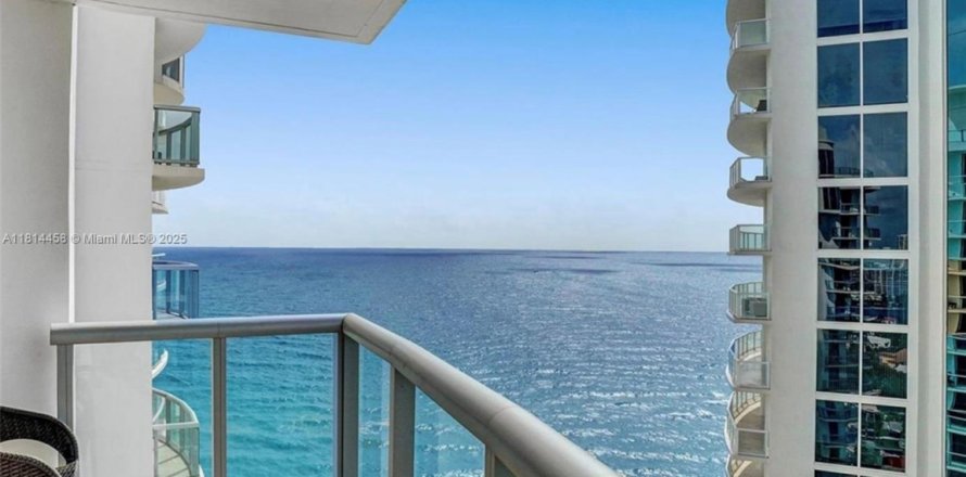 Condo à Sunny Isles Beach, Floride, 1 chambre № 1935948