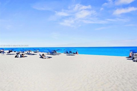 Copropriété à vendre à Sunny Isles Beach, Floride: 1 chambre, 63.92 m2 № 1935948 - photo 21