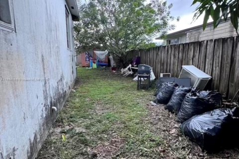 Villa ou maison à vendre à Miami, Floride: 3 chambres, 87.79 m2 № 1930981 - photo 21