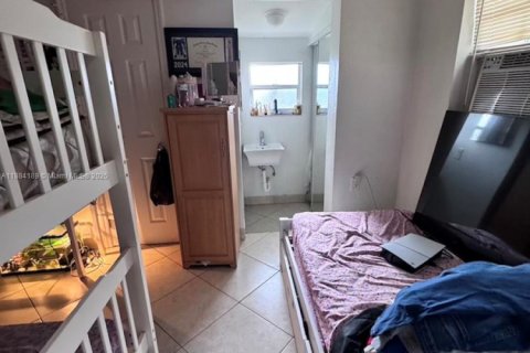 Villa ou maison à vendre à Miami, Floride: 3 chambres, 87.79 m2 № 1930981 - photo 8