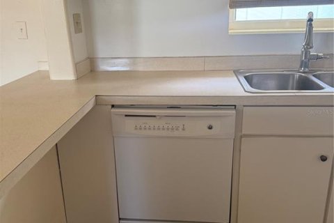 Casa en alquiler en Sarasota, Florida, 3 dormitorios, 130.06 m2 № 1913937 - foto 10