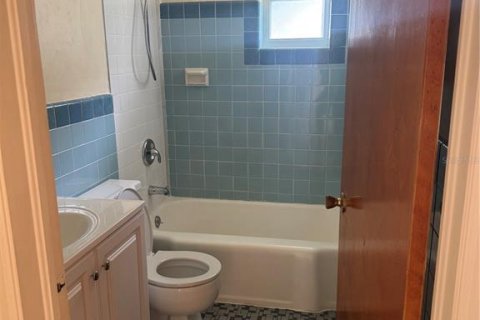 Casa en alquiler en Sarasota, Florida, 3 dormitorios, 130.06 m2 № 1913937 - foto 18